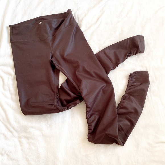 BNWOT Alo Yoga Idol Ruched Leggings - Picture 4 of 7